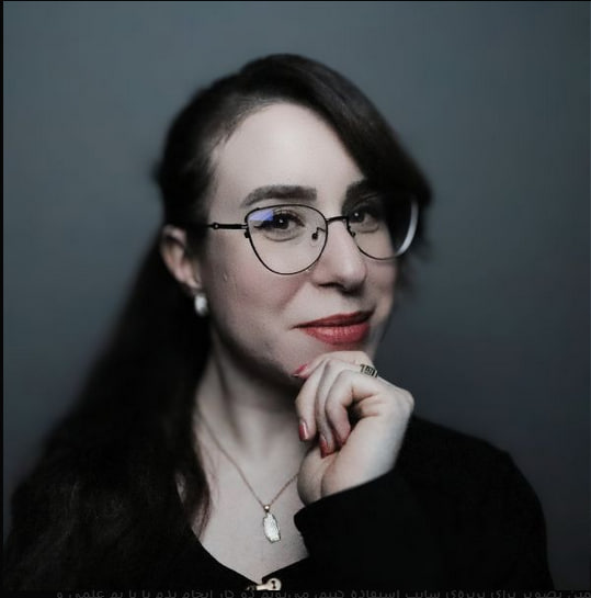 Portrait of Sara Azadpeyma